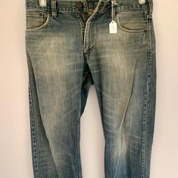 Levis 514.  Perfectly faded and softened to perfection.  Soft blue and shredded - Picture 6 of 16